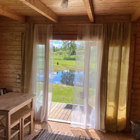 Peipsi Talu Majake Laagriplats